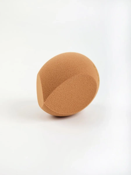 Спонж для макияжа с двойным срезом, "Кофе Мокка" Solomeya Double-Sided Cut blending sponge, Mocha Mousse, 1 шт